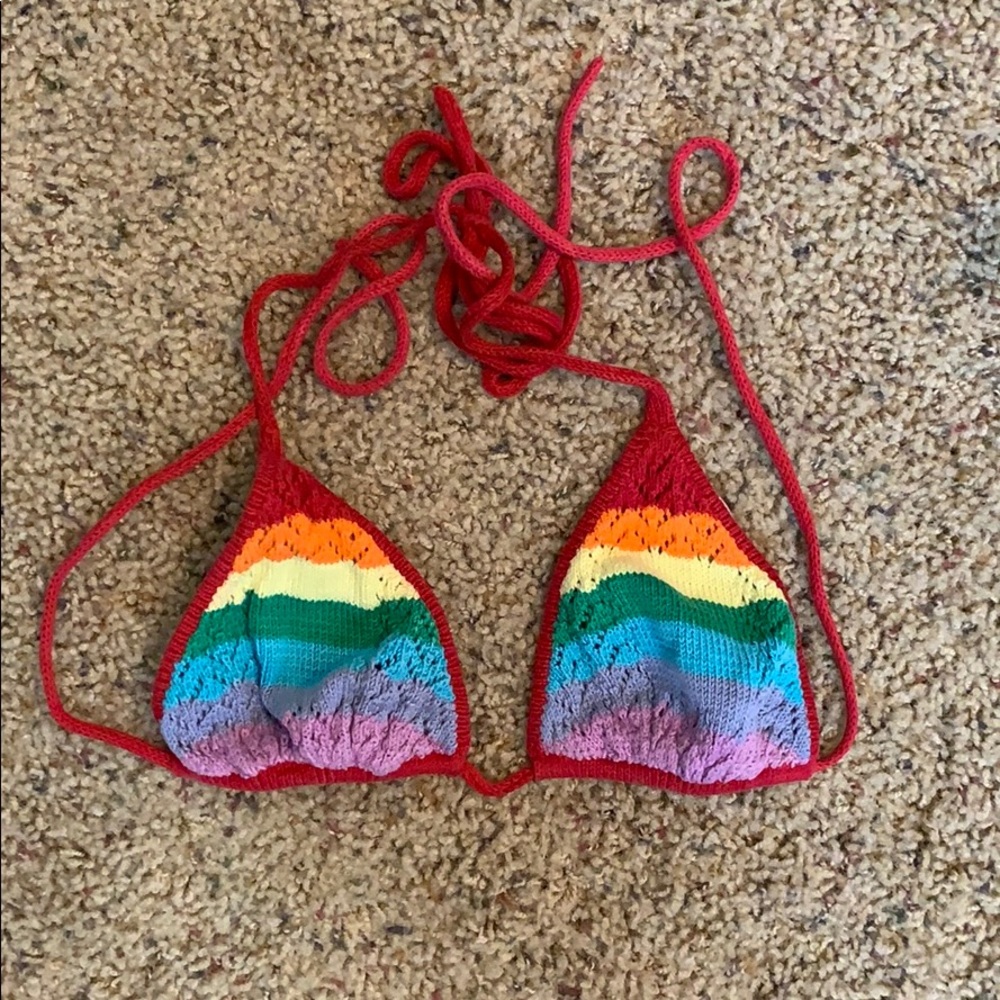 🌺 Rainbow knit bikini top